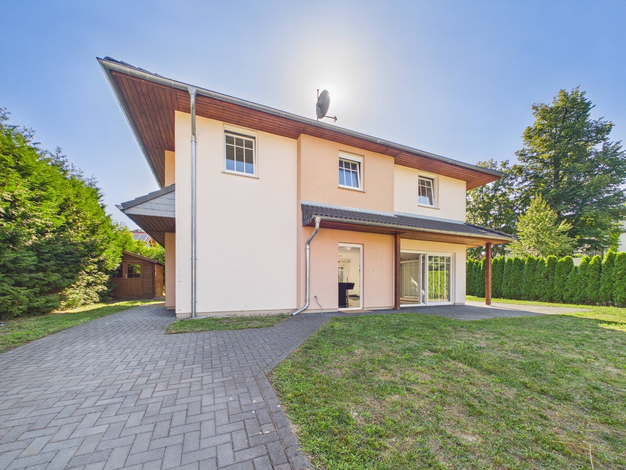 IHR NEUES ZUHAUSE MIT ERDWÄRME – MODERN, GEMÜTLICH & FAMILIENFREUNDLICH