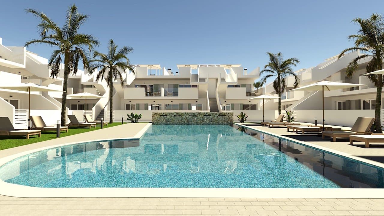 Erdgeschoss-Wohnungen mit 3 Schlafzimmern, 2 Bädern, Kfz-Stellplatz und Gemeinschaftspool im El Alba Mediterranean Resort