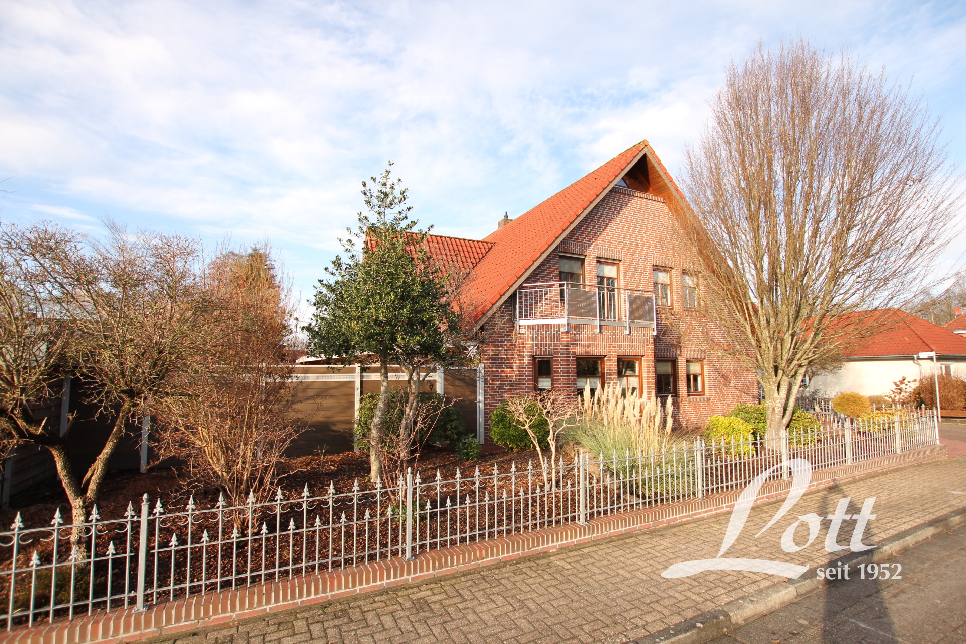 +++ Erstklassiges Familienhaus mit 3 Kinderzimmern, neuer Küche, neuem Bad und neuer Heizung! +++