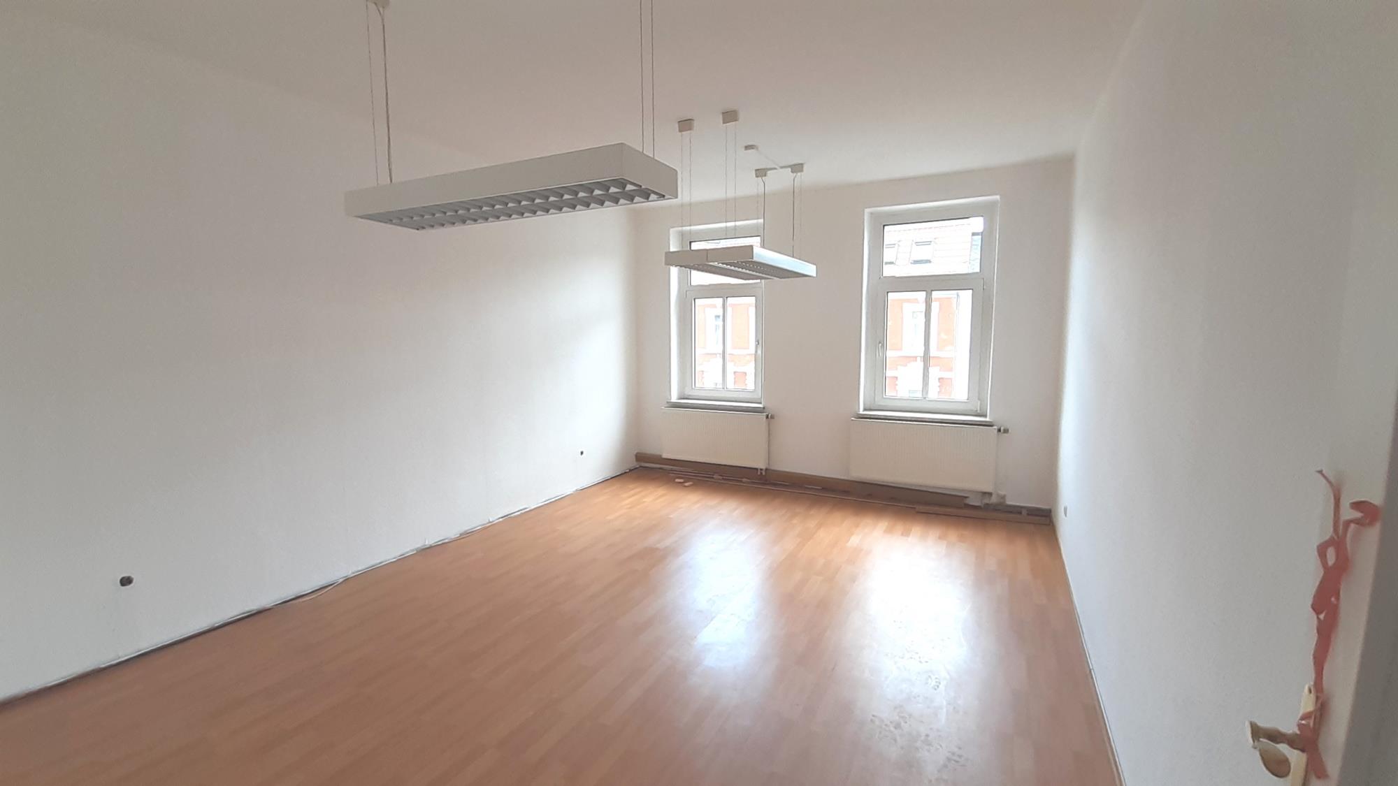 3-Zimmer-Wohnung 2. oder 3. OG, neu saniert, in ruhigem Wohnviertel Gera-Süd